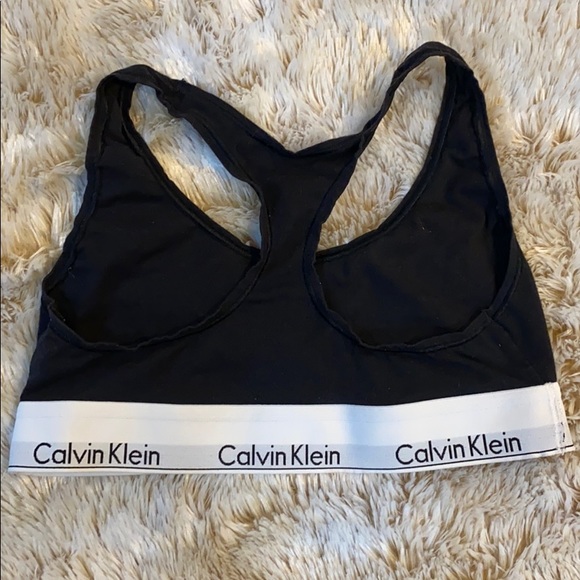 Women’s Calvin Klein Sports Bra - Picture 2 of 3